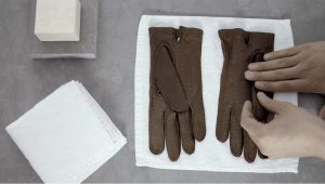 What to Do When Leather Gloves Are Stretched Out
