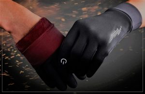 1. SIMARI Touch Screen Winter Gloves 